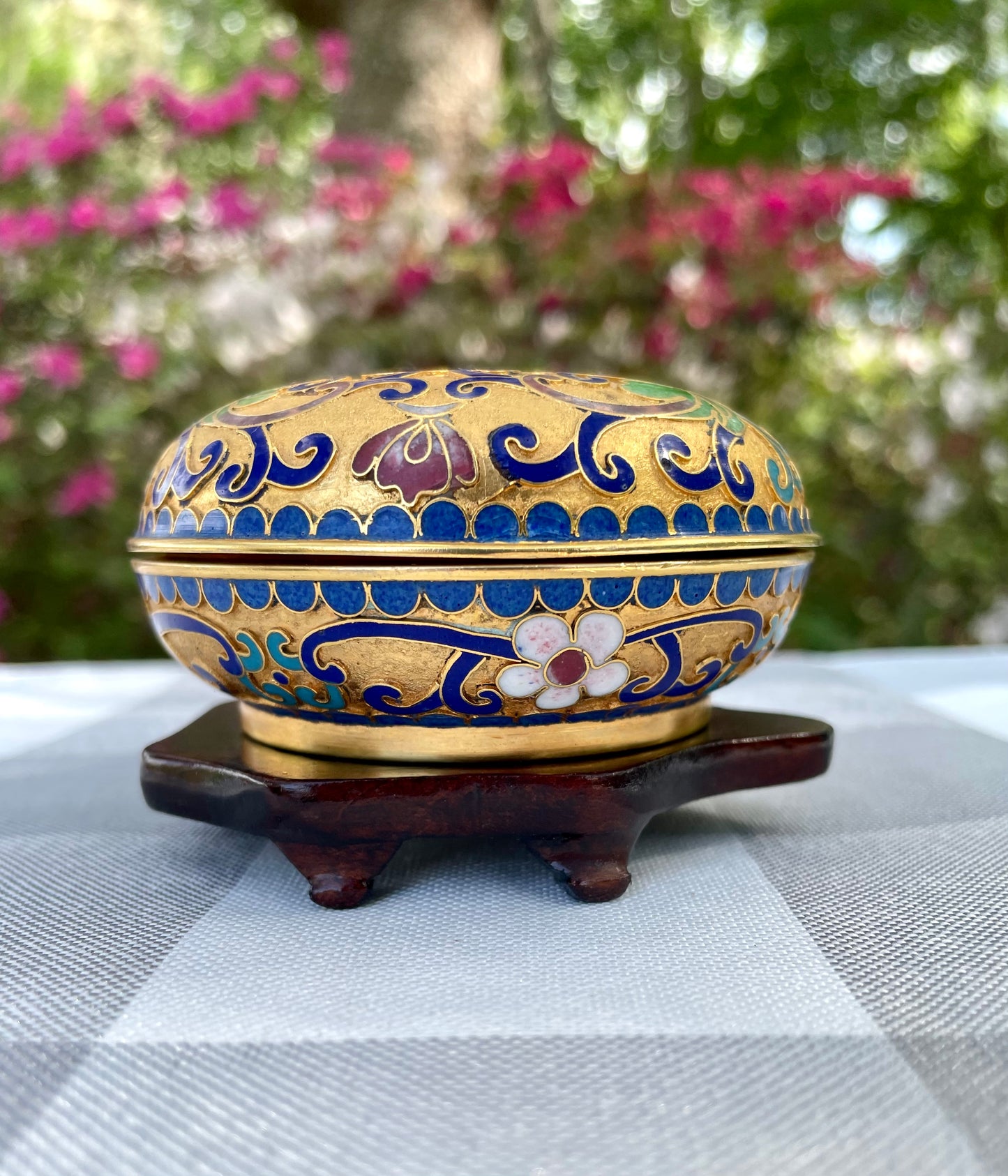 Vintage Cloisonné Enamel Hand Painted Powder Jar Trinket Box with White Flowers