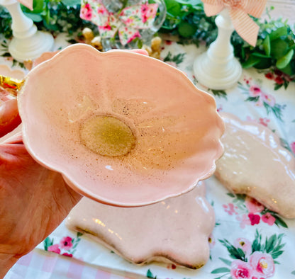 Vintage 1950s Shell Sea Ware Pink and Gold Glitter Sea Shell Shaped Dining Set with Sea Horse Tea Cups