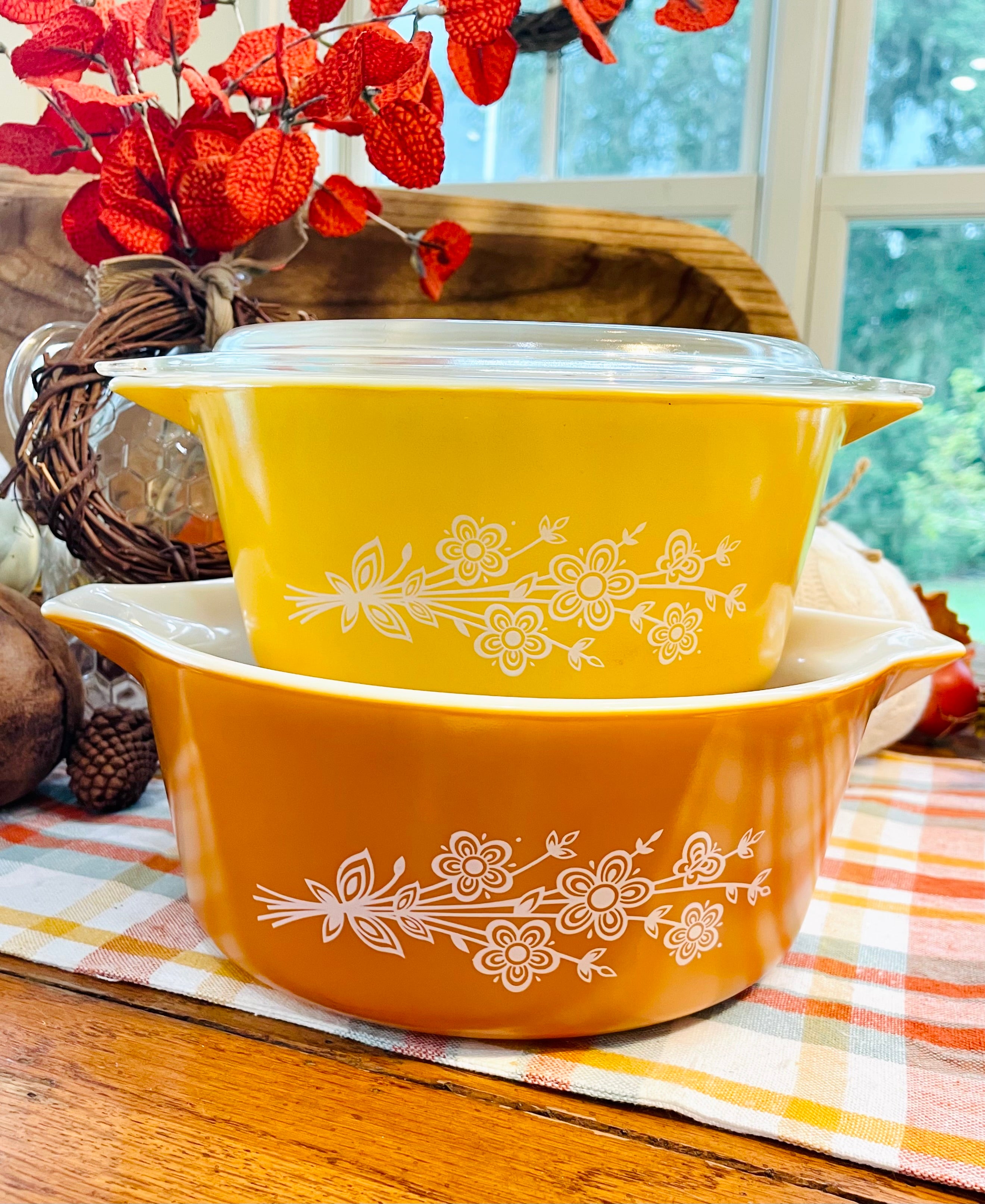 Pyrex casserole dish vintage best sale