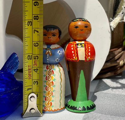 Vintage Peruvian Folk Art Peg Dolls Hand Painted Husband and Wife Folk Art Gift Set