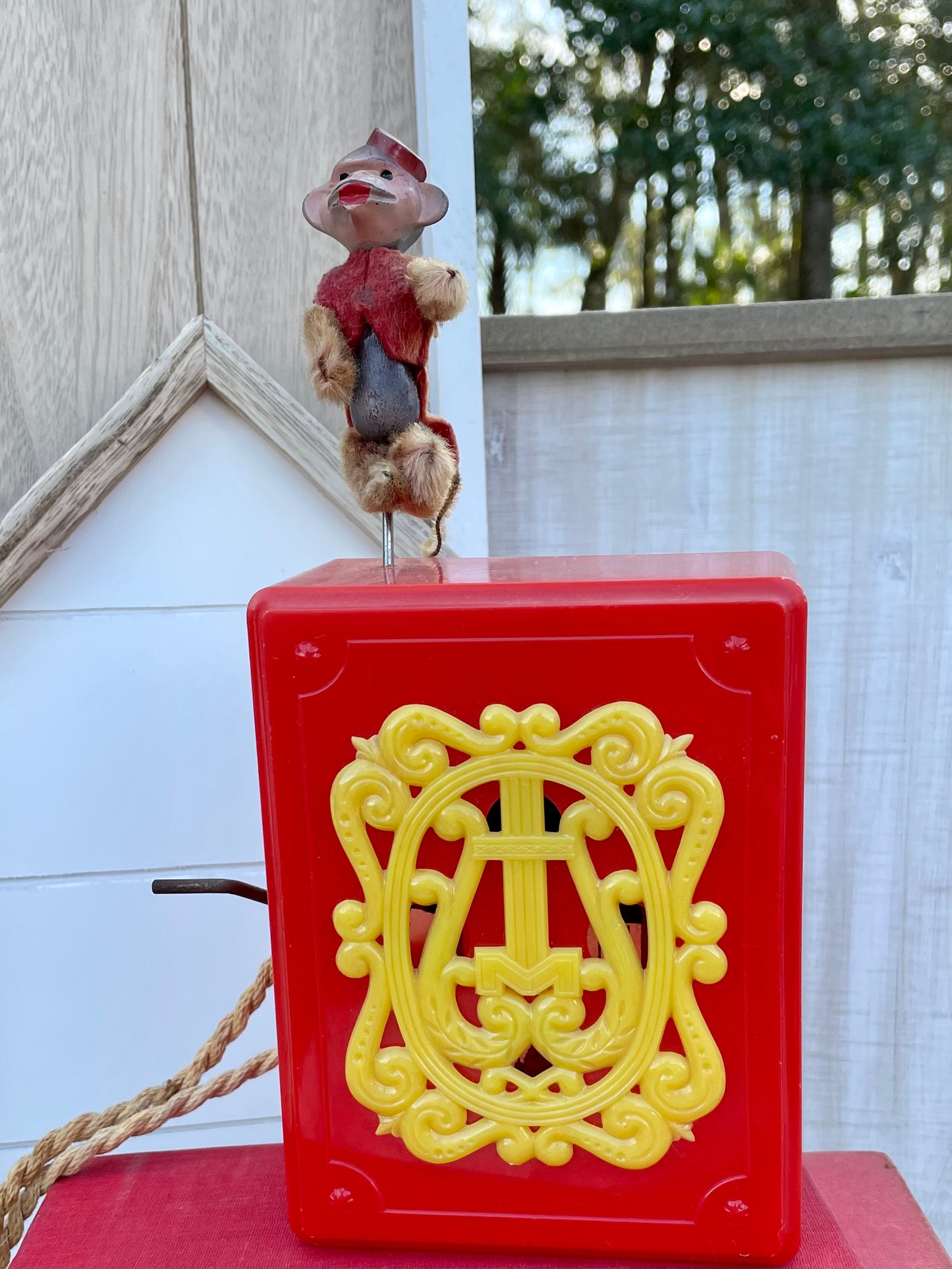 Vintage Hurdy Gurdy Mattel Wind up Circus Monkey Music Box