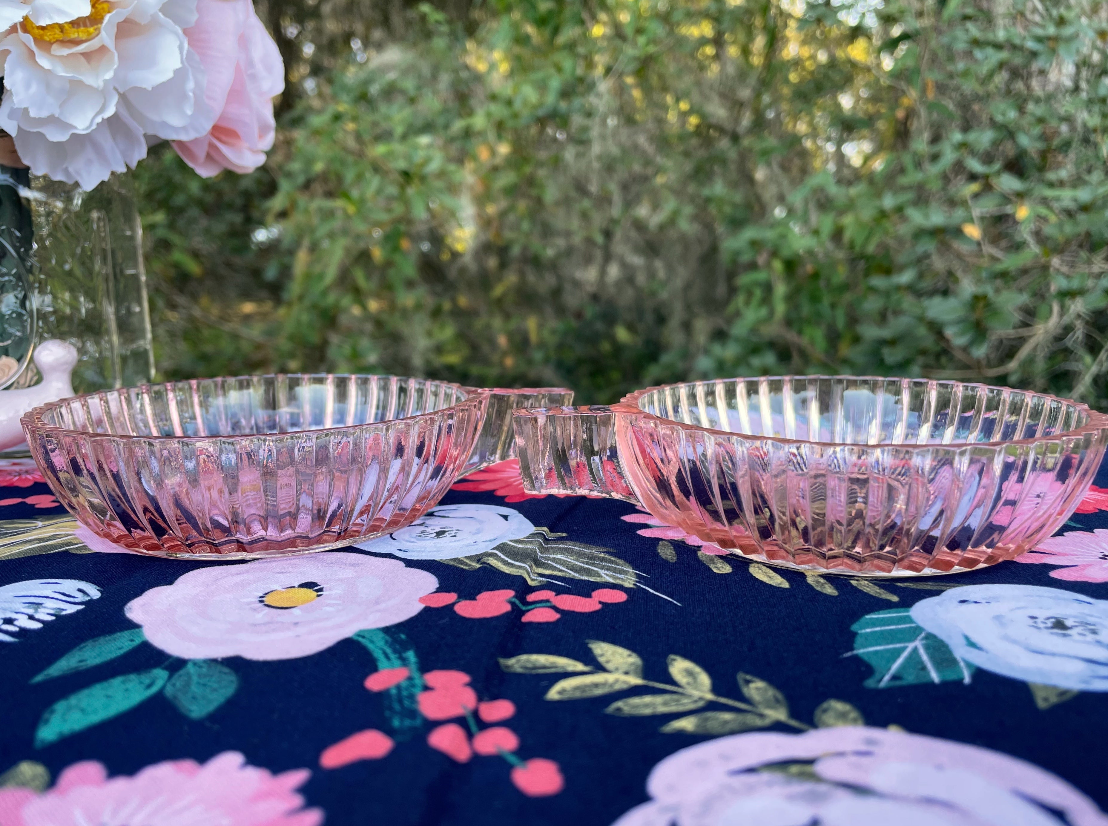 Pink depression glass newest select bowls