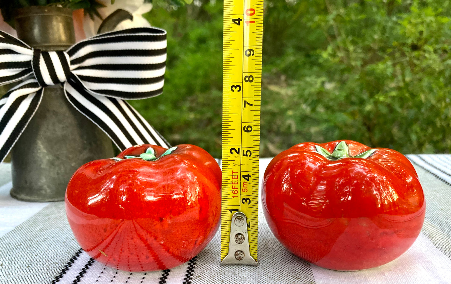 Vintage Garden Fresh Tomato Salt & Pepper Shakers Ceramic Hand Painted