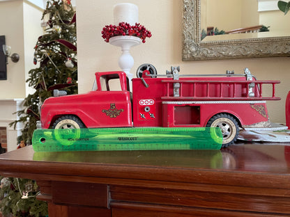 Antique 1957 Tonka Toy Suburban Pumper Fire Engine No. 5