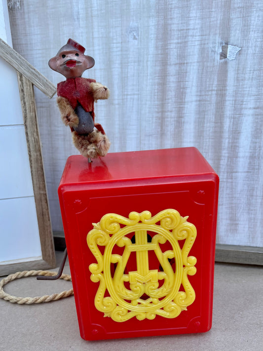 Vintage Hurdy Gurdy Mattel Wind up Circus Monkey Music Box