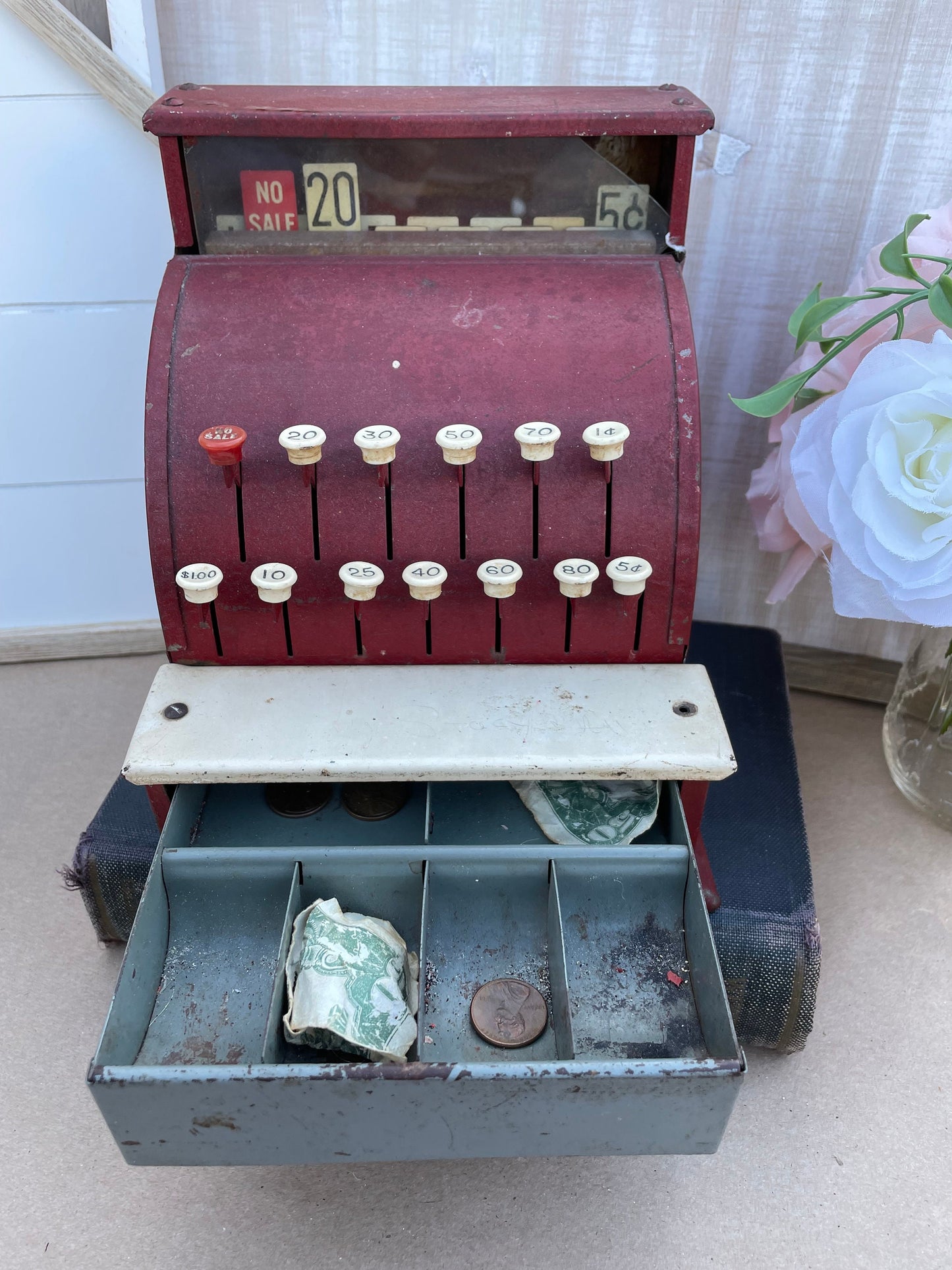 Vintage 1950s Tin Toy Cash Register