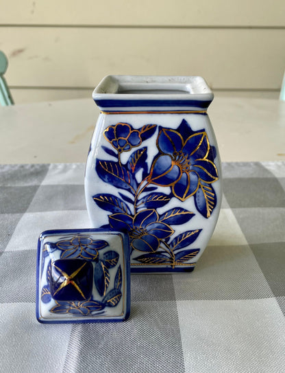 Rare Antique White Ceramic Ginger Jar with Blue Flowers and Gold Trim with lid