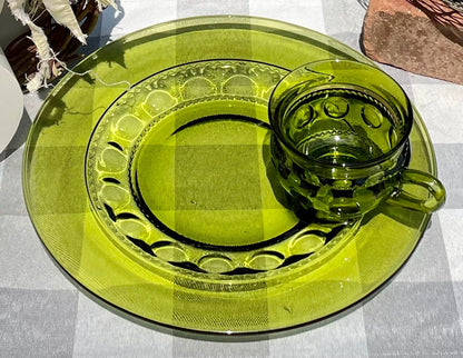 12 Piece Set Vintage Avocado Green Kings Crown Thumbprint Design Luncheon Plate and Matching Cup Set