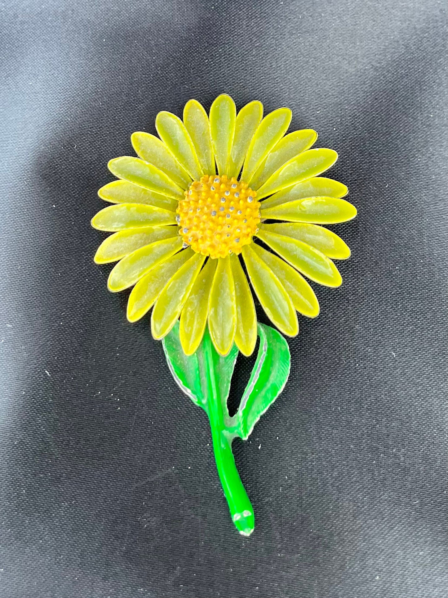 Vintage 1960s Retro Yellow Sunflower Metal Brooch Pin