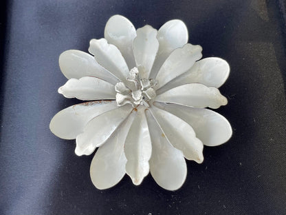 Vintage MCM White Floral Lapel Pin Brooch