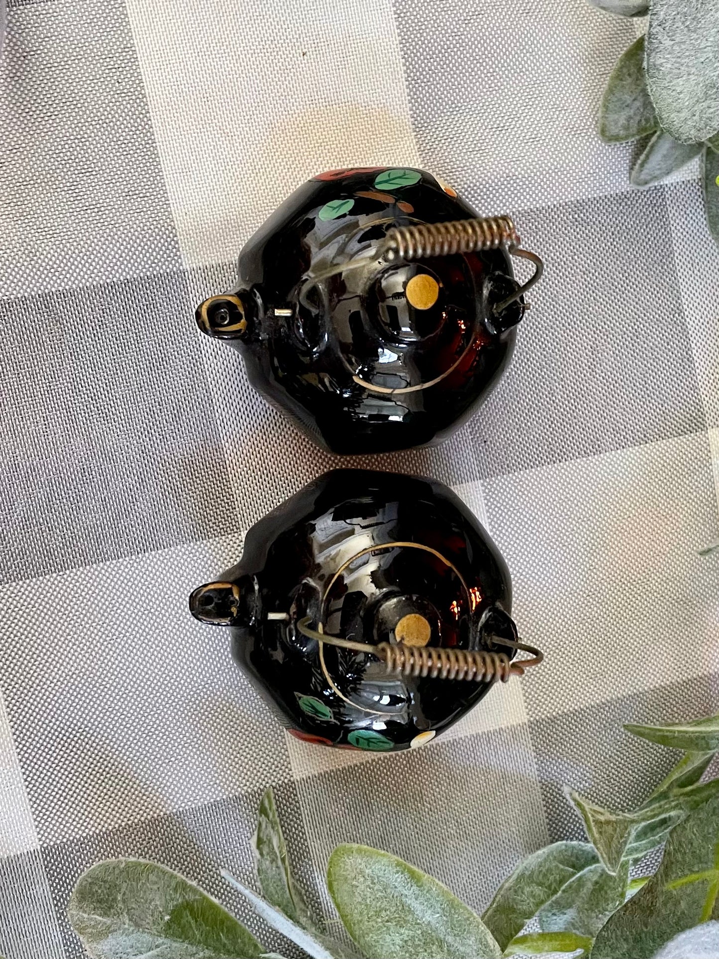 Vintage Mini Black Tea Kettle Salt & Pepper Shakers