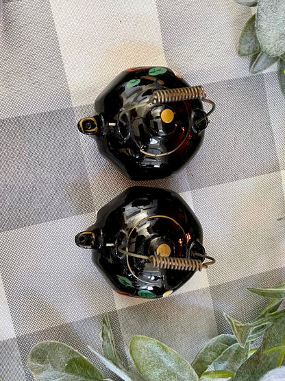 Vintage Mini Black Tea Kettle Salt & Pepper Shakers