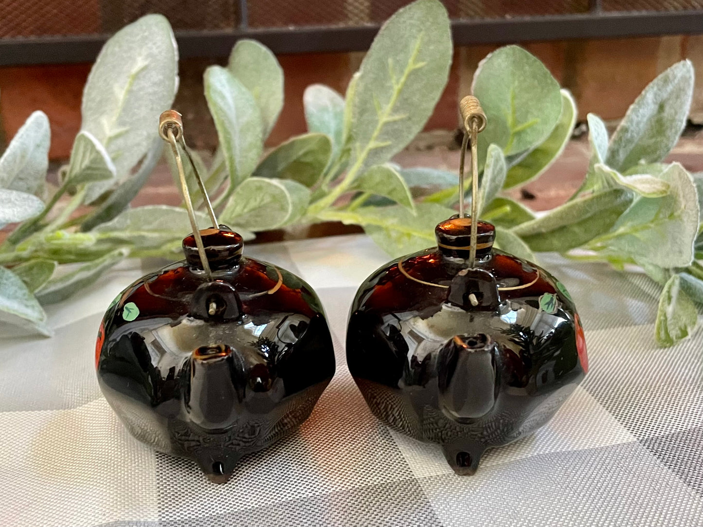 Vintage Mini Black Tea Kettle Salt & Pepper Shakers