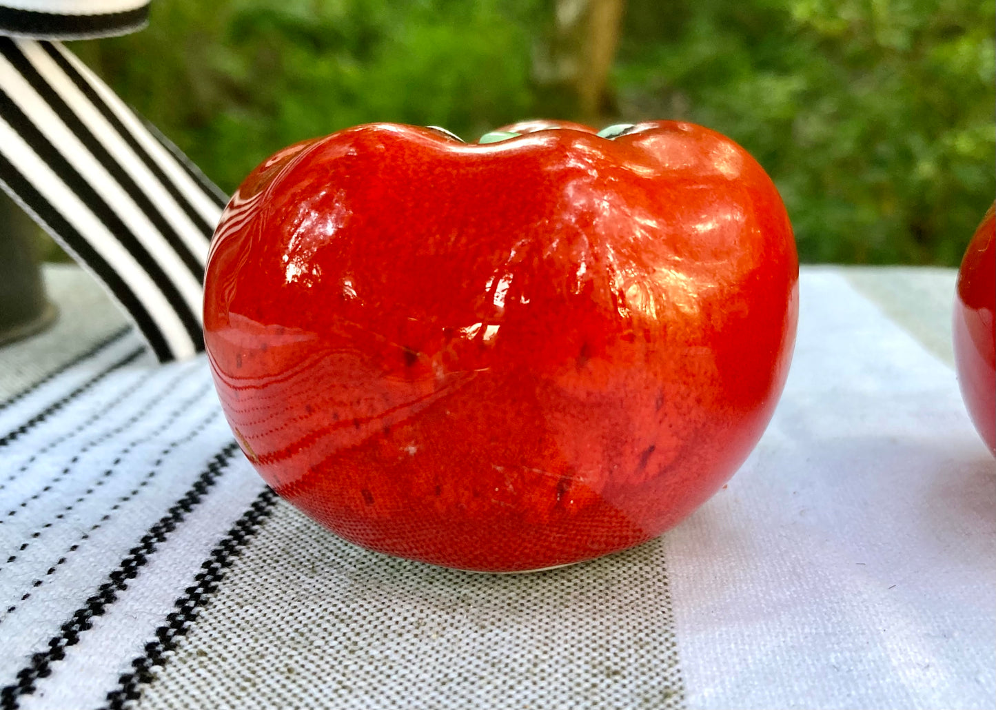 Vintage Garden Fresh Tomato Salt & Pepper Shakers Ceramic Hand Painted