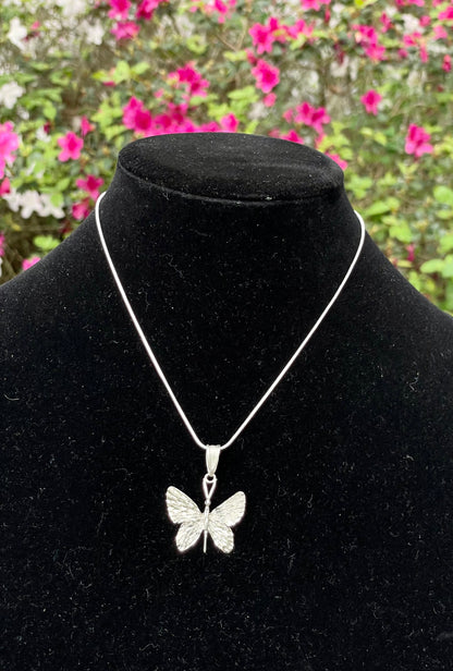 Vintage 925 Silver Minimalist Etched Butterfly Pendant Necklace